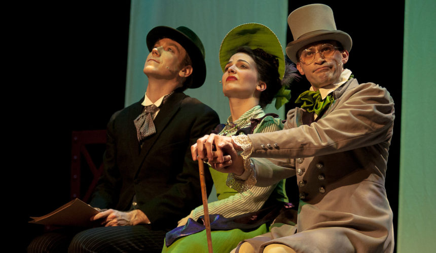 La troupe de "La Tour de 300 mètres – Le musical" au Théâtre des Mathurins